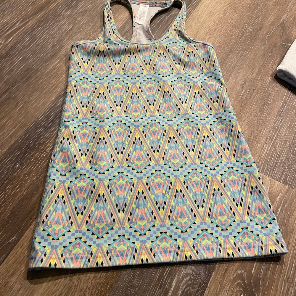 Girls Ivivva tank top size 10